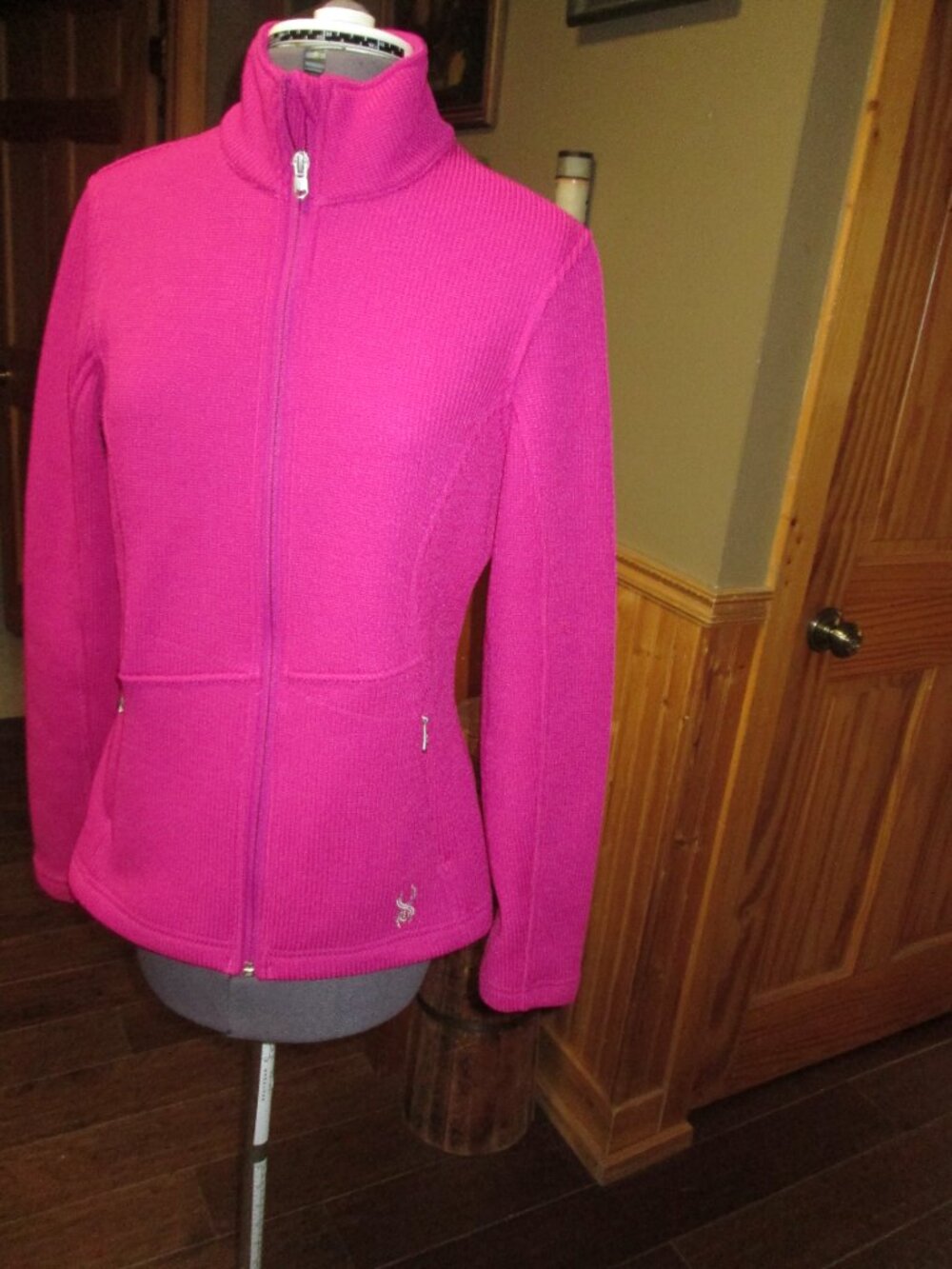 ladies Spyder Med Core sweater jacket cable knit full zip logo back front pink